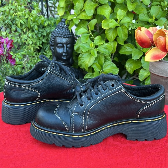 🏴󠁧󠁢󠁥󠁮󠁧󠁿 Dr. Martens MIE Chunky Black Cap Toe Oxfords UK 6 - Picture 9 of 17